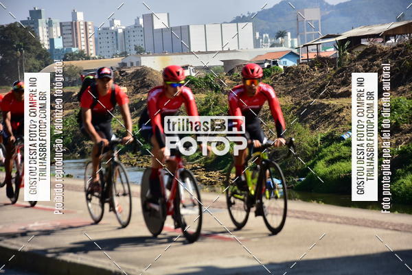 Buy your photos of the eventVolta de Brusque on Fotop