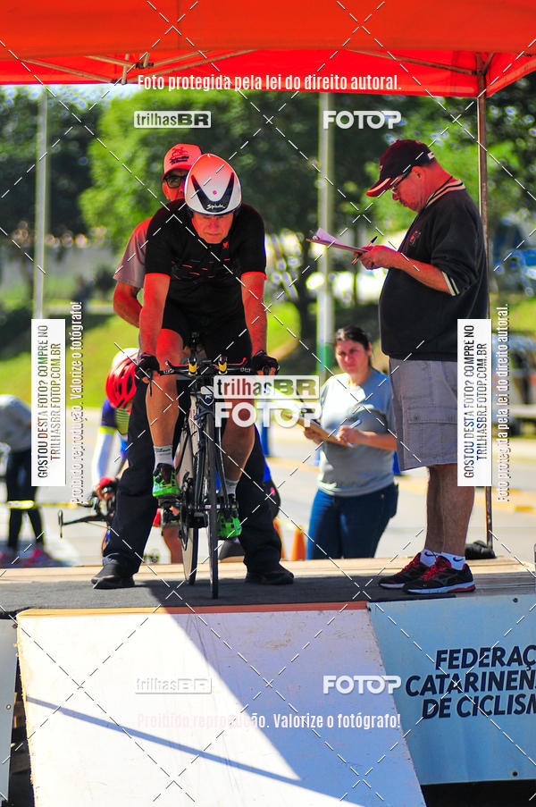 Buy your photos of the eventVolta de Brusque on Fotop