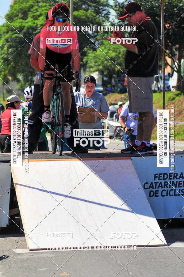 Buy your photos of the eventVolta de Brusque on Fotop