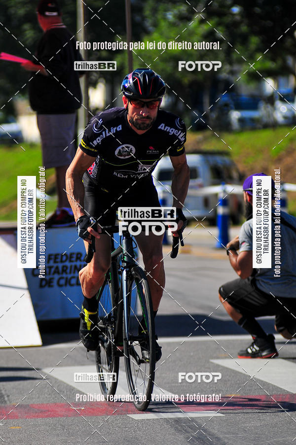 Buy your photos of the eventVolta de Brusque on Fotop