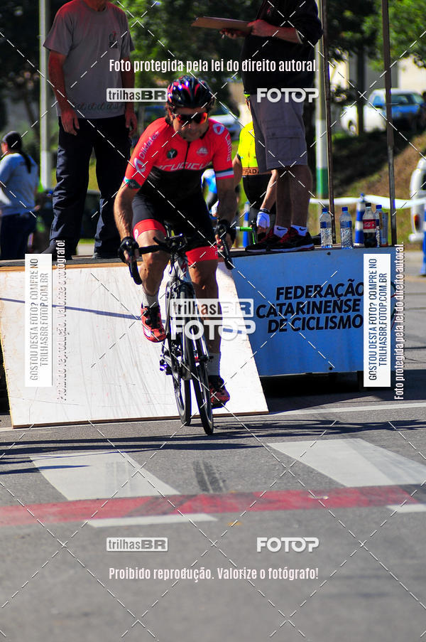 Buy your photos of the eventVolta de Brusque on Fotop