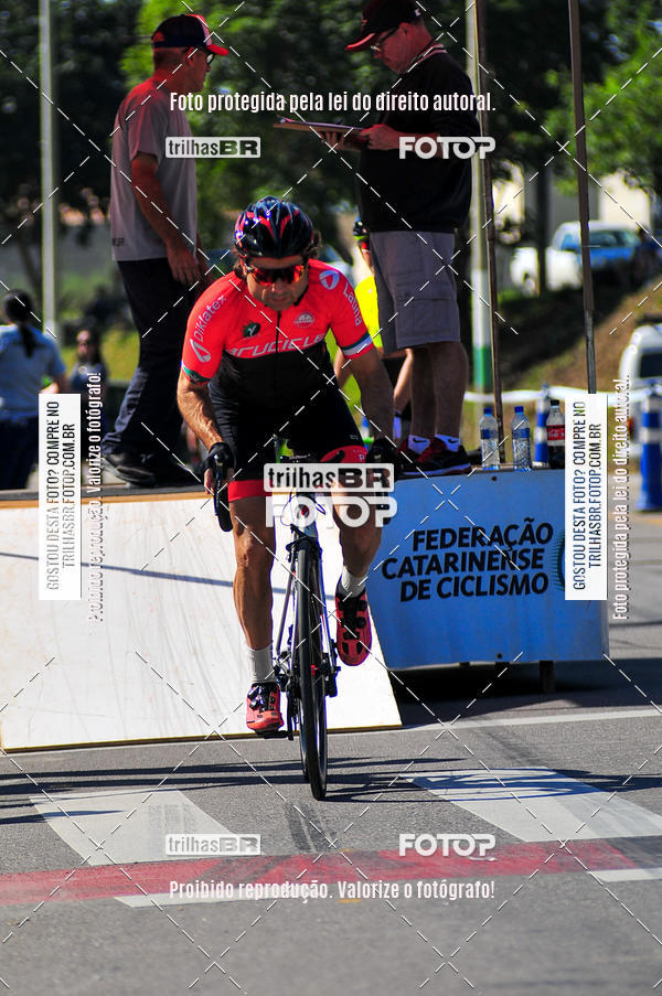 Buy your photos of the eventVolta de Brusque on Fotop