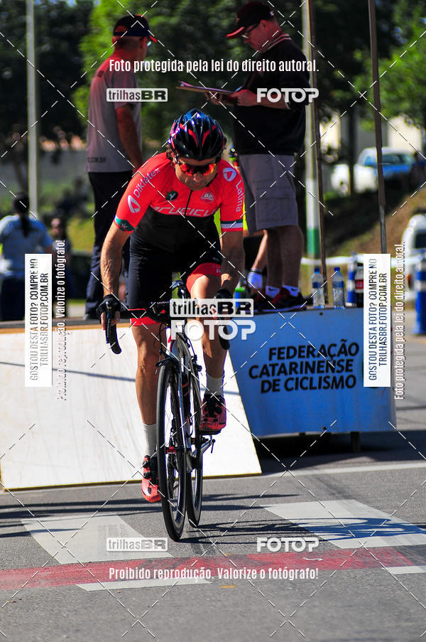 Buy your photos of the eventVolta de Brusque on Fotop