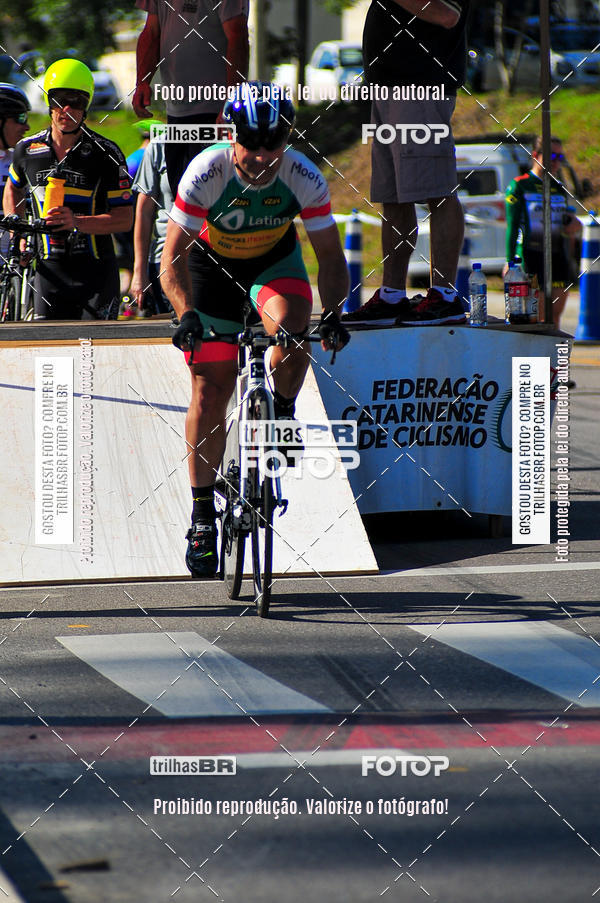 Buy your photos of the eventVolta de Brusque on Fotop