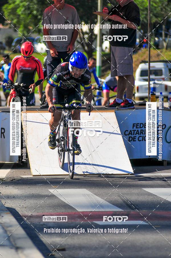 Buy your photos of the eventVolta de Brusque on Fotop