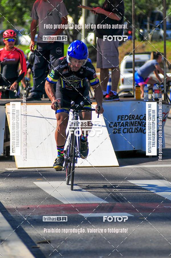 Buy your photos of the eventVolta de Brusque on Fotop