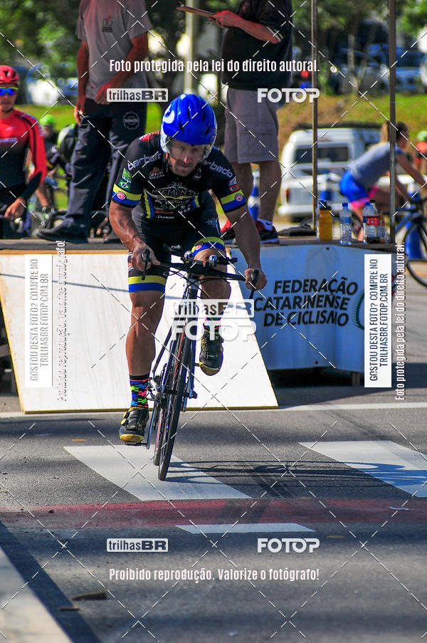 Buy your photos of the eventVolta de Brusque on Fotop