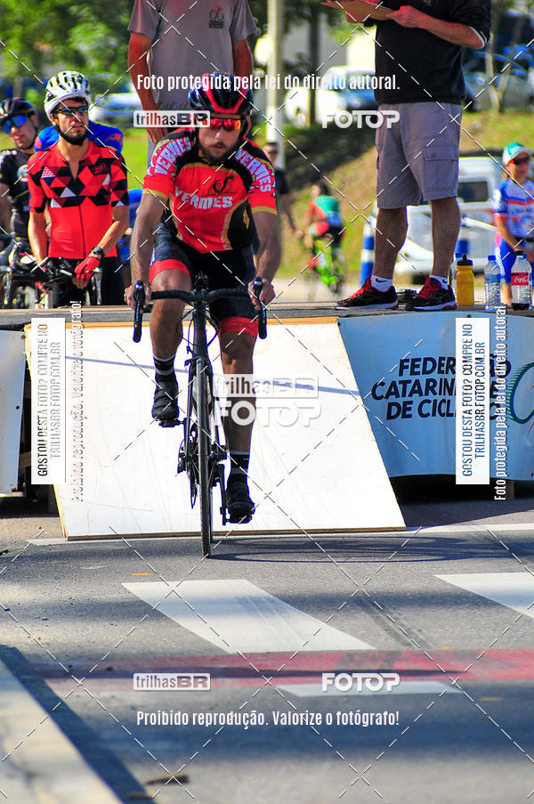 Buy your photos of the eventVolta de Brusque on Fotop