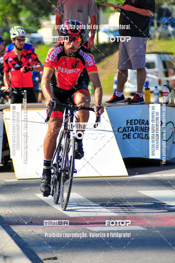 Buy your photos of the eventVolta de Brusque on Fotop