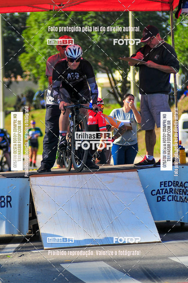 Buy your photos of the eventVolta de Brusque on Fotop