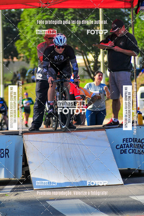 Buy your photos of the eventVolta de Brusque on Fotop