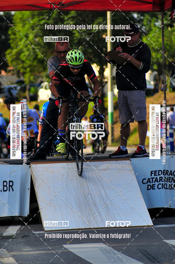 Buy your photos of the eventVolta de Brusque on Fotop