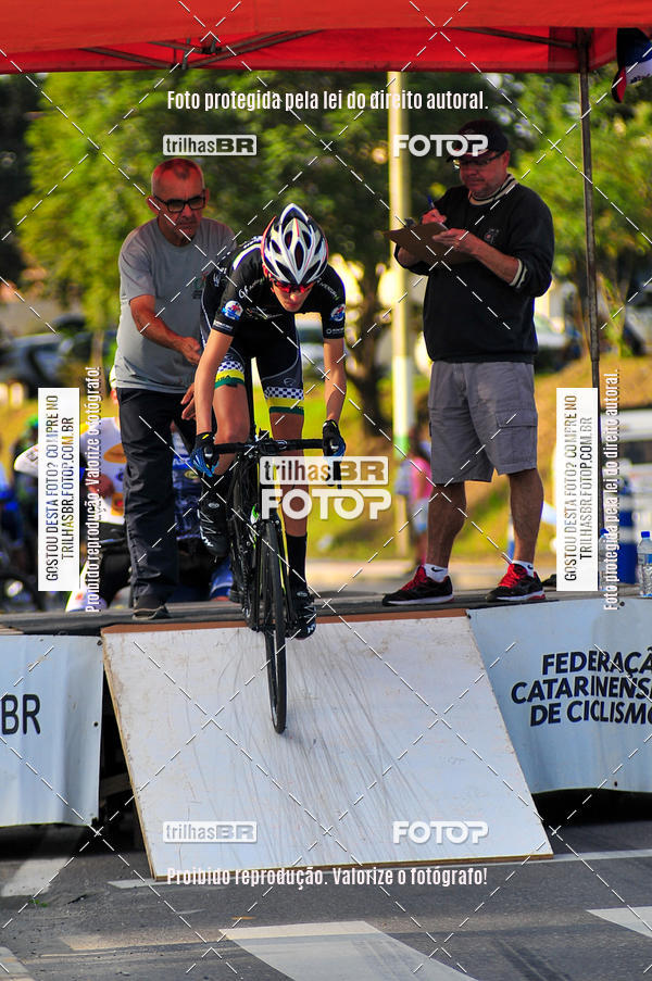 Buy your photos of the eventVolta de Brusque on Fotop