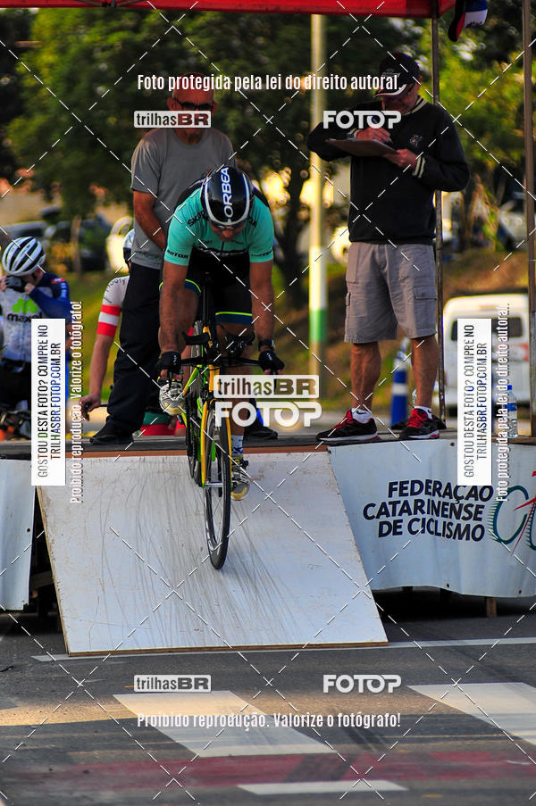 Buy your photos of the eventVolta de Brusque on Fotop