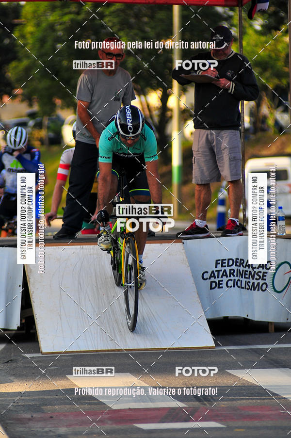 Buy your photos of the eventVolta de Brusque on Fotop