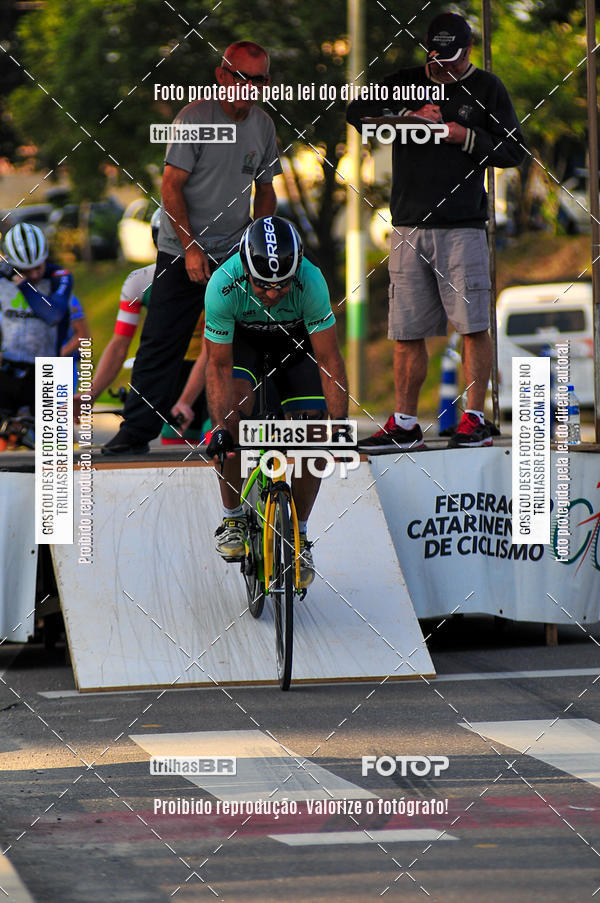 Buy your photos of the eventVolta de Brusque on Fotop