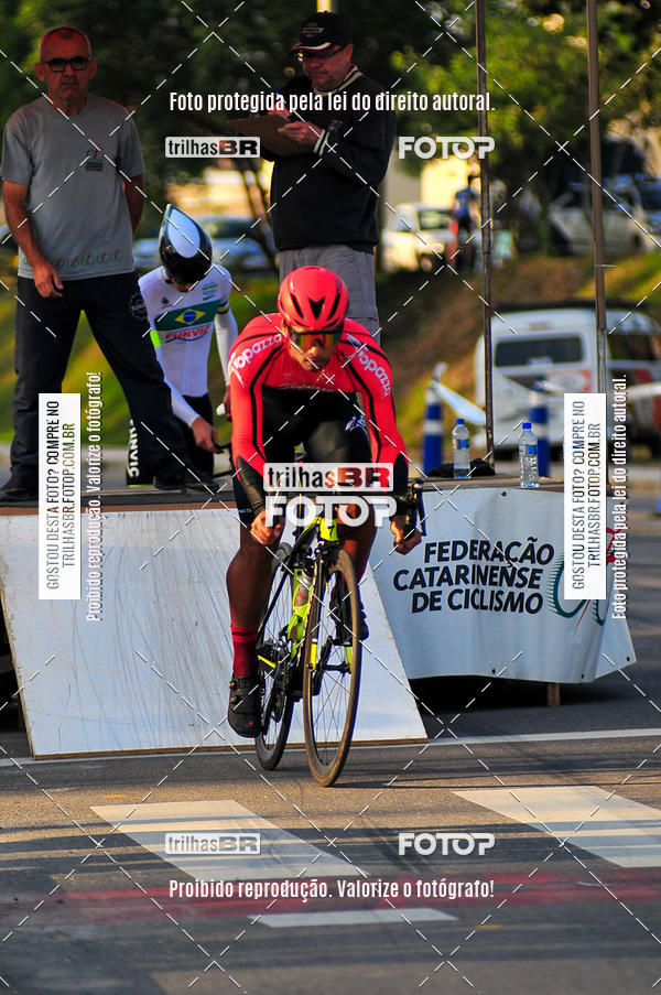 Buy your photos of the eventVolta de Brusque on Fotop