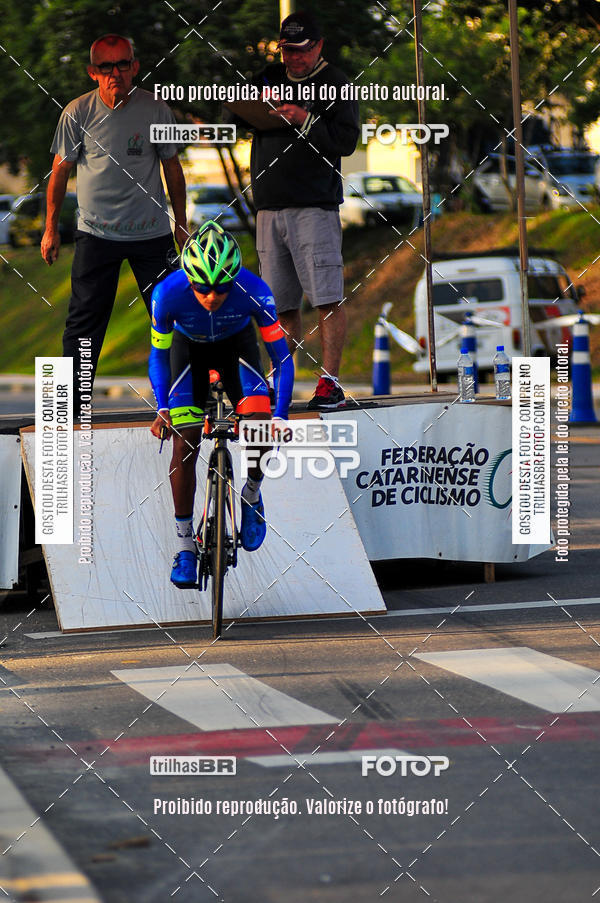 Buy your photos of the eventVolta de Brusque on Fotop