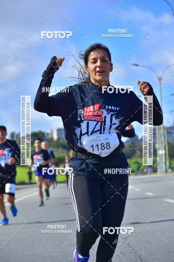 Buy your photos of the eventHalf Maraton Montevideo on Fotop