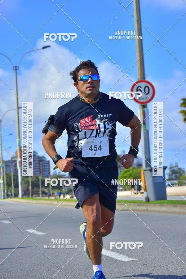 Buy your photos of the eventHalf Maraton Montevideo on Fotop