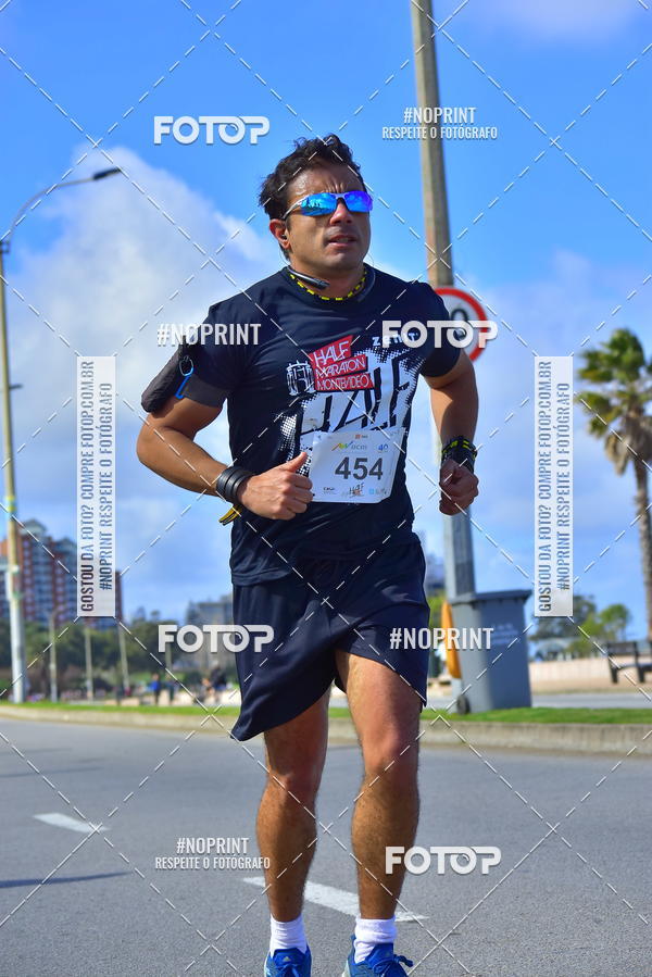 Buy your photos of the eventHalf Maraton Montevideo on Fotop