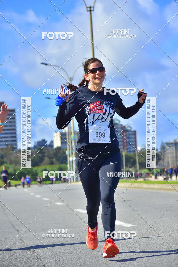 Buy your photos of the eventHalf Maraton Montevideo on Fotop