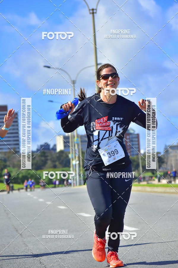 Buy your photos of the eventHalf Maraton Montevideo on Fotop