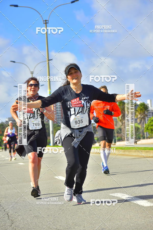Buy your photos of the eventHalf Maraton Montevideo on Fotop