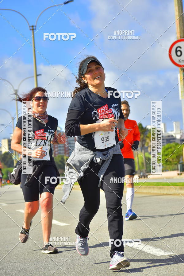 Buy your photos of the eventHalf Maraton Montevideo on Fotop