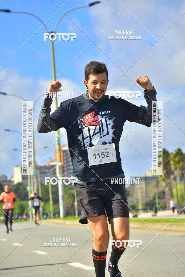 Buy your photos of the eventHalf Maraton Montevideo on Fotop