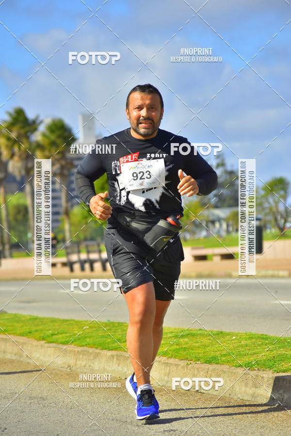 Buy your photos of the eventHalf Maraton Montevideo on Fotop