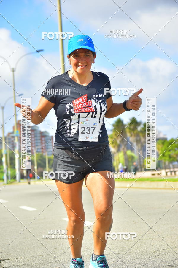 Buy your photos of the eventHalf Maraton Montevideo on Fotop