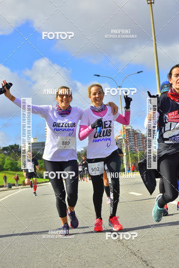 Buy your photos of the eventHalf Maraton Montevideo on Fotop