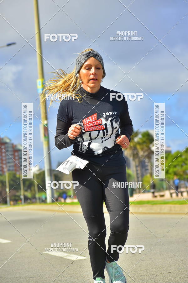Buy your photos of the eventHalf Maraton Montevideo on Fotop