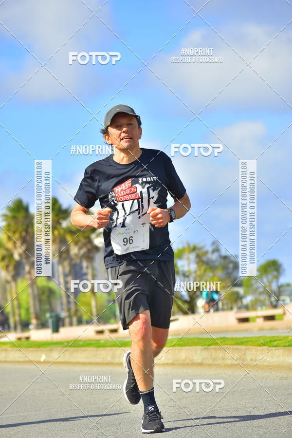 Buy your photos of the eventHalf Maraton Montevideo on Fotop