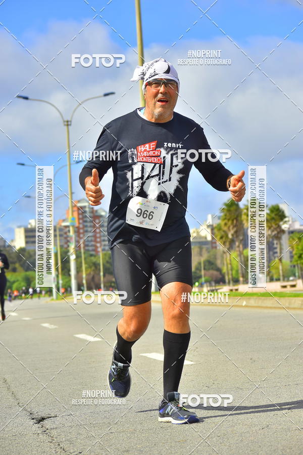 Buy your photos of the eventHalf Maraton Montevideo on Fotop