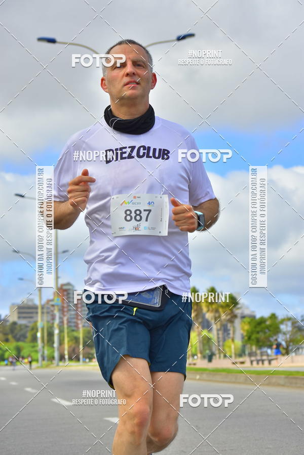 Buy your photos of the eventHalf Maraton Montevideo on Fotop