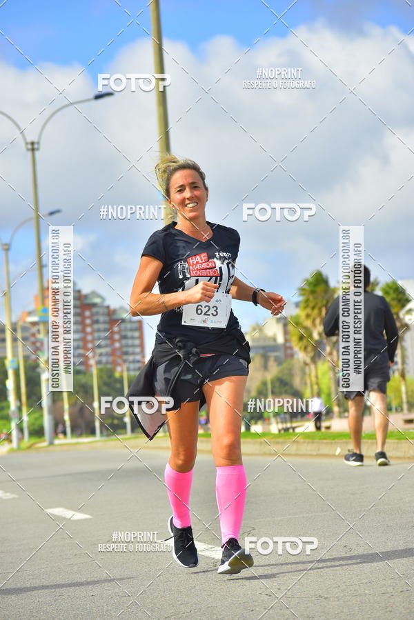 Buy your photos of the eventHalf Maraton Montevideo on Fotop