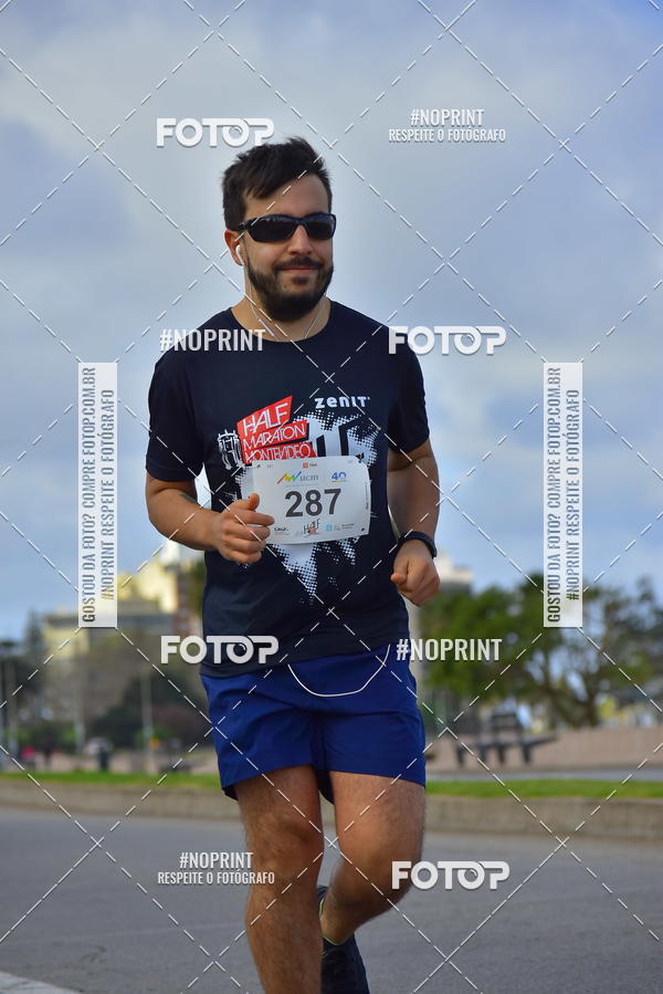 Buy your photos of the eventHalf Maraton Montevideo on Fotop