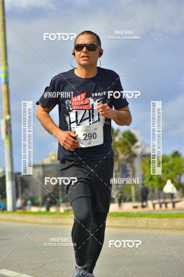 Buy your photos of the eventHalf Maraton Montevideo on Fotop