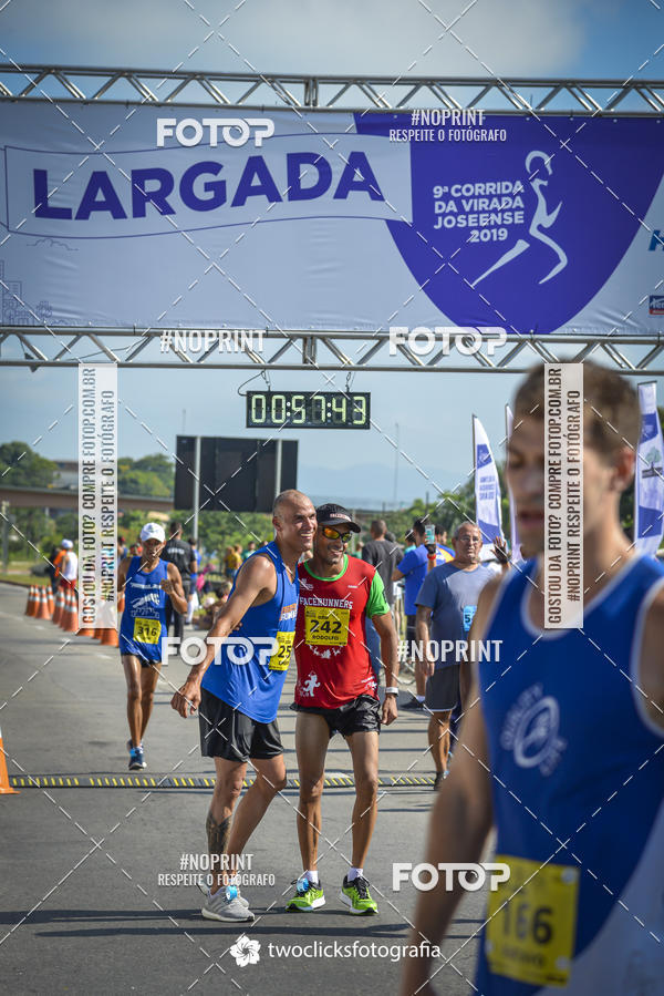 Buy your photos of the event9 Corrida da Virada Joseense 2019 - 5K e 15 K on Fotop