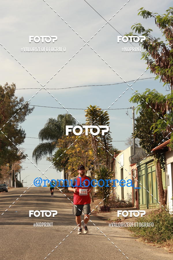 Buy your photos of the event3. Corrida Maonica de Divinpolis on Fotop