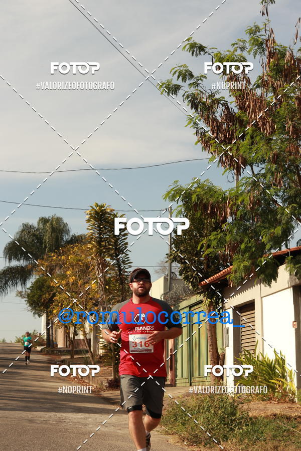 Buy your photos of the event3. Corrida Maonica de Divinpolis on Fotop