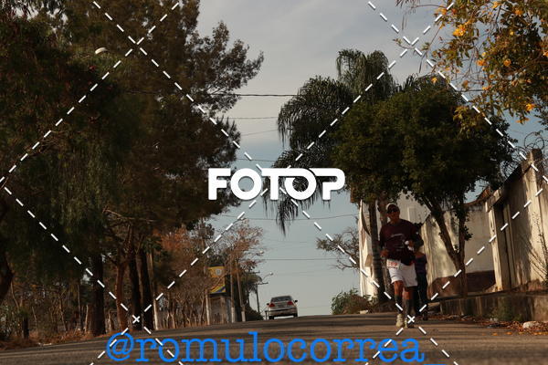 Buy your photos of the event3. Corrida Maonica de Divinpolis on Fotop