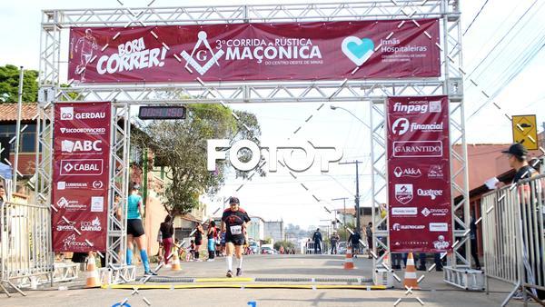 Buy your photos of the event3. Corrida Ma�onica de Divin�polis on Fotop