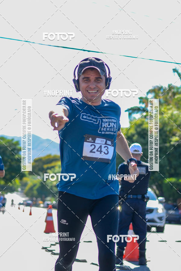 Buy your photos of the eventSANTANDER TRACK&FIELD RUN SERIES BH Shopping on Fotop