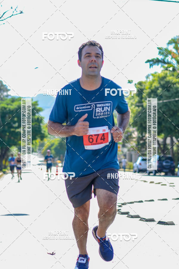 Buy your photos of the eventSANTANDER TRACK&FIELD RUN SERIES BH Shopping on Fotop