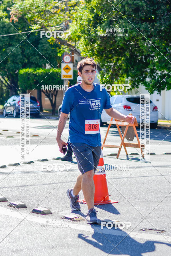 Buy your photos of the eventSANTANDER TRACK&FIELD RUN SERIES BH Shopping on Fotop