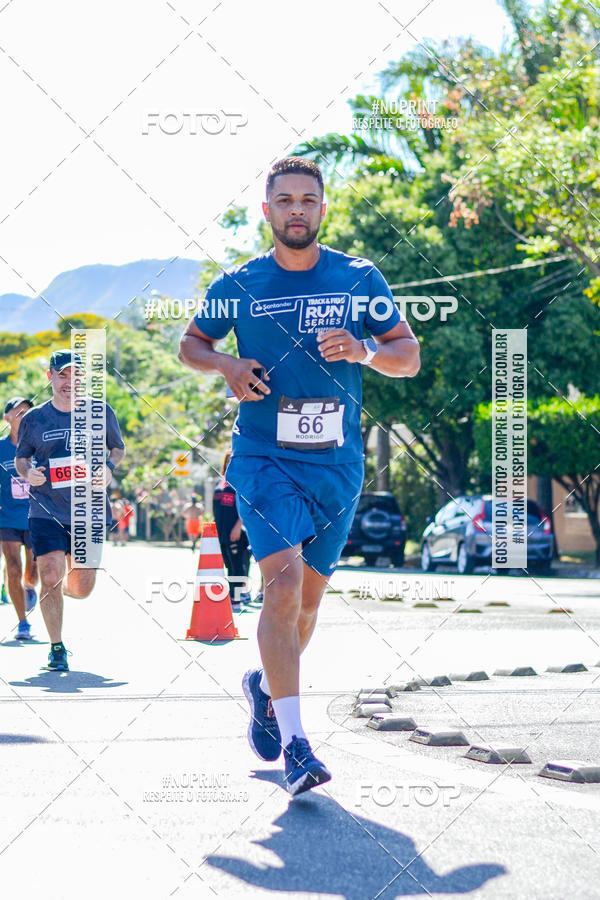 Buy your photos of the eventSANTANDER TRACK&FIELD RUN SERIES BH Shopping on Fotop