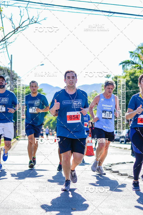 Buy your photos of the eventSANTANDER TRACK&FIELD RUN SERIES BH Shopping on Fotop